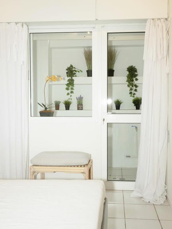 Appartamento Vouliagmeni'S Secret Garden Near The Sea Atene Esterno foto