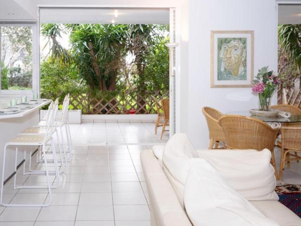 Appartamento Vouliagmeni'S Secret Garden Near The Sea Atene Esterno foto