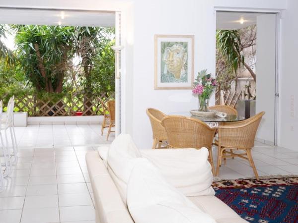 Appartamento Vouliagmeni'S Secret Garden Near The Sea Atene Esterno foto